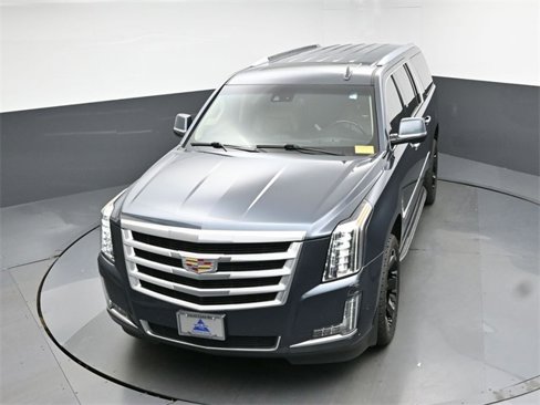 Used 2019 Cadillac Escalade ESV Luxury image 18