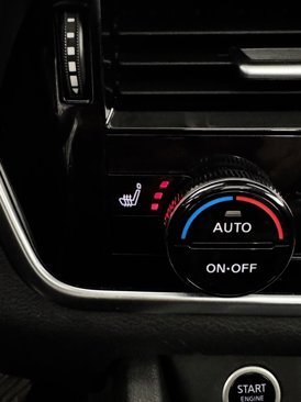Used 2021 Nissan Rogue SV image 7