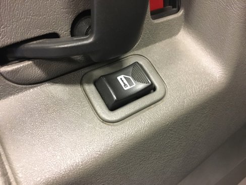 Used 2018 Chevrolet Express 2500 w/ Driver Convenience Package image 27