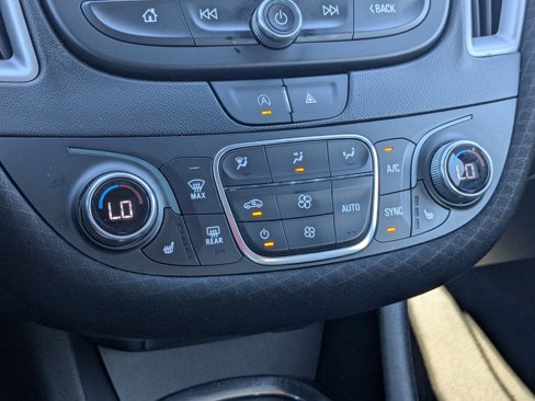 Used 2023 Chevrolet Malibu LT image 23