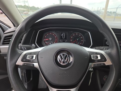 Used 2019 Volkswagen Jetta S image 16