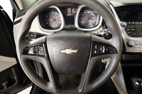 Used 2017 Chevrolet Equinox LS image 3