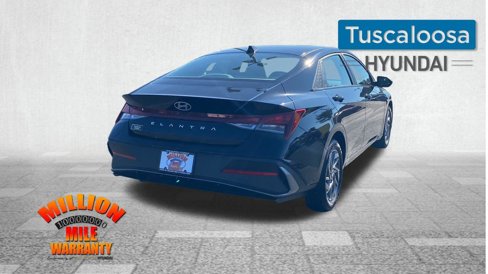 Used 2024 Hyundai Elantra SEL image 9
