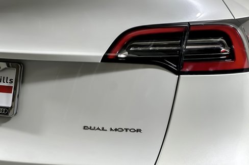 Used 2023 Tesla Model Y AWD image 26