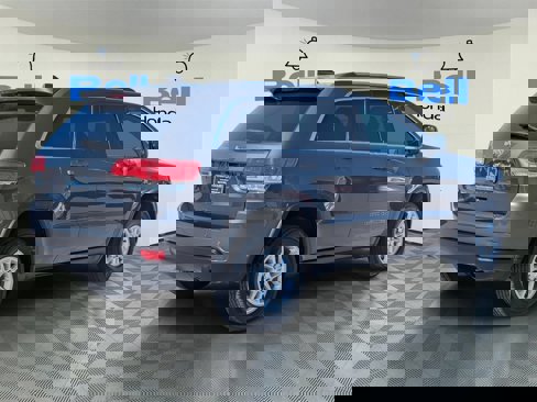 Used 2018 Jeep Grand Cherokee Laredo image 4