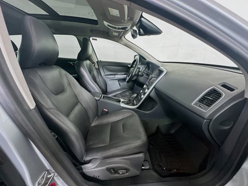 Used 2015 Volvo XC60 T5 Premier image 31