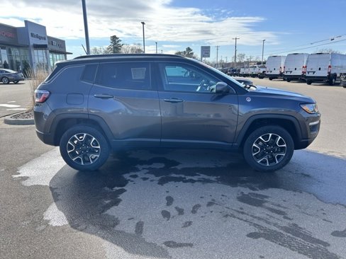 Used 2021 Jeep Compass Trailhawk image 2