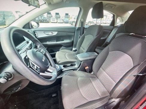 Used 2024 Kia Forte LXS image 7