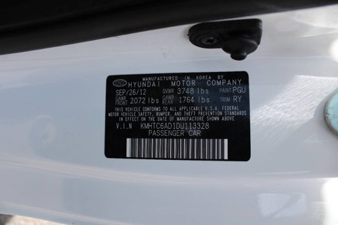 Used 2013 Hyundai Veloster w/ Style Pkg image 39