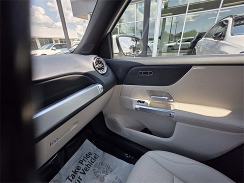 Certified 2022 Mercedes-Benz GLB 250 4MATIC image 22