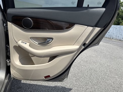 Certified 2021 Mercedes-Benz GLC 300 image 32