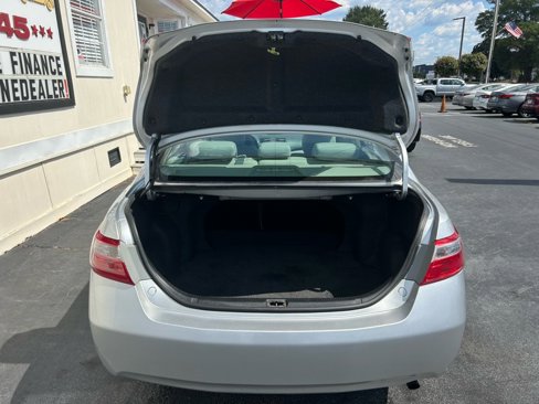 Used 2009 Toyota Camry LE image 23