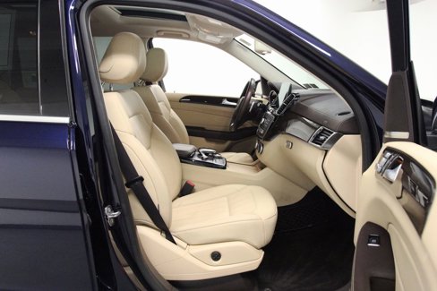 Used 2018 Mercedes-Benz GLS 450 4MATIC image 22