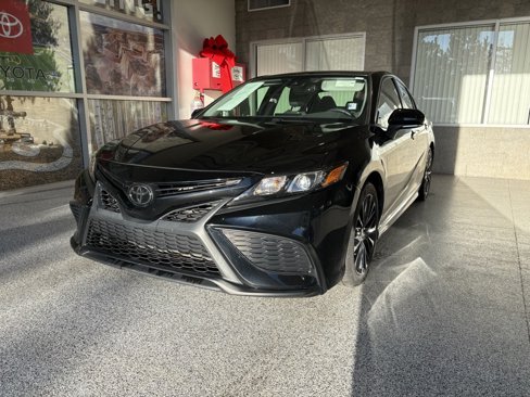 Used 2021 Toyota Camry SE image 10