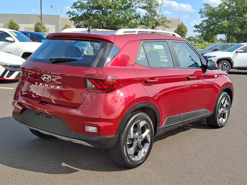 Certified 2024 Hyundai Venue Limited image 6