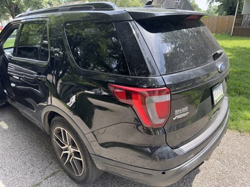 Used 2018 Ford Explorer Sport w/ Equipment Group 401A image 3
