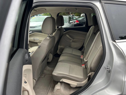 Used 2015 Ford Escape SE w/ Equipment Group 201A image 17