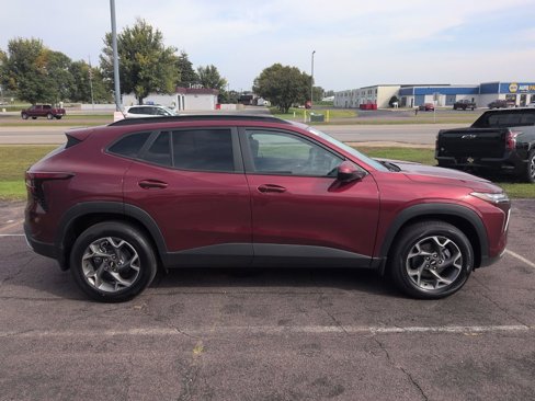 New 2025 Chevrolet Trax LT w/ Driver Confidence Package image 6