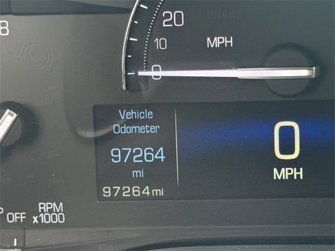 Used 2018 Cadillac XT5 Luxury w/ Driver Awareness Package image 16