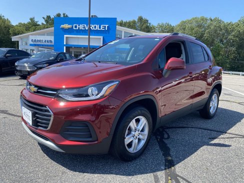 Used 2022 Chevrolet Trax LT w/ LT Convenience Package image 3
