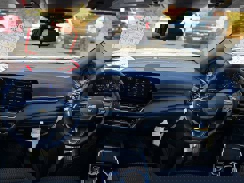 New 2026 Chevrolet Equinox LT image 16
