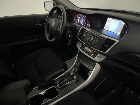 Used 2013 Honda Accord Sport image 36