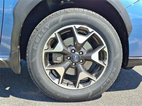 Used 2020 Subaru Crosstrek 2.0i Premium w/ Moonroof Package 2 image 8