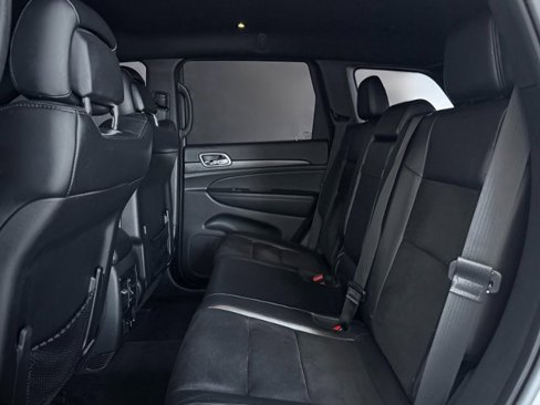 Used 2018 Jeep Grand Cherokee Altitude image 21