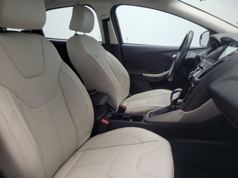 Used 2018 Ford Focus Titanium image 21