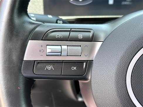 Used 2025 Hyundai Kona SEL image 16