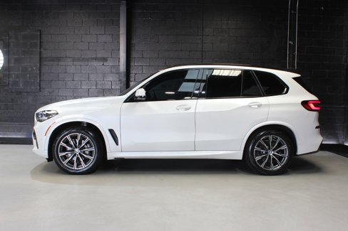 Used 2021 BMW X5 sDrive40i w/ M Sport Package image 3
