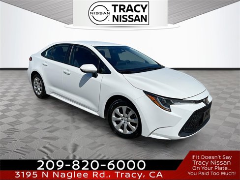Used 2021 Toyota Corolla LE image 1