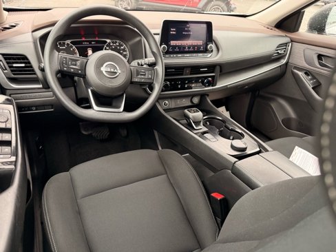 Used 2023 Nissan Rogue S image 10