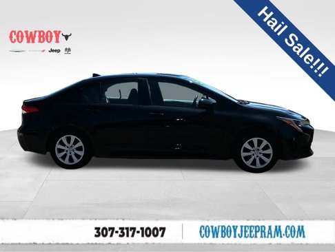 Used 2022 Toyota Corolla LE image 7