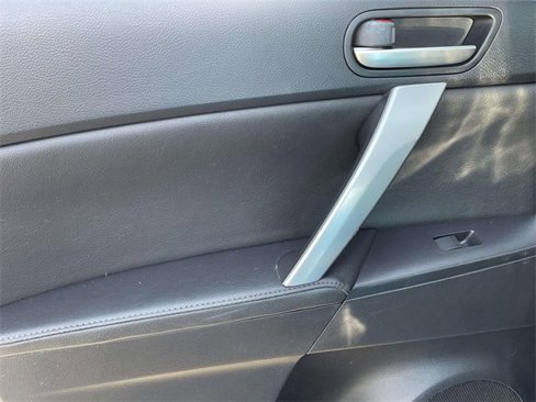 Used 2012 MAZDA MAZDA3 i Grand Touring image 10