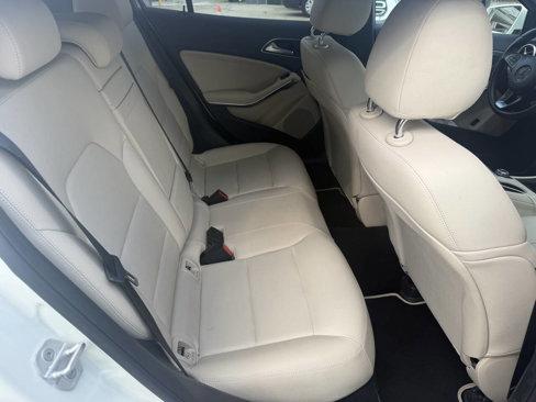 Used 2017 Mercedes-Benz GLA 250 image 11