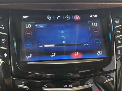 Used 2015 Cadillac Escalade Luxury image 19