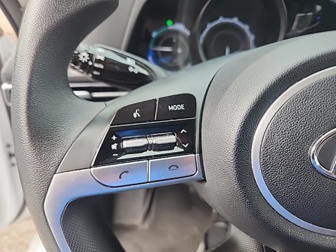 Used 2023 Hyundai Elantra Blue image 17