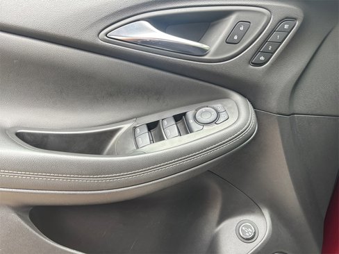 Used 2023 Buick Encore GX Essence w/ Experience Buick Package image 18