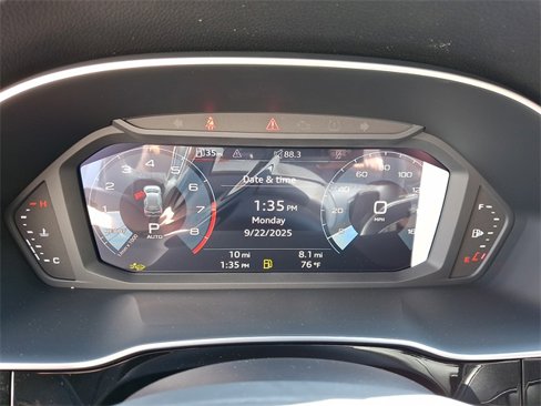 New 2025 Audi Q3 2.0T Premium image 10