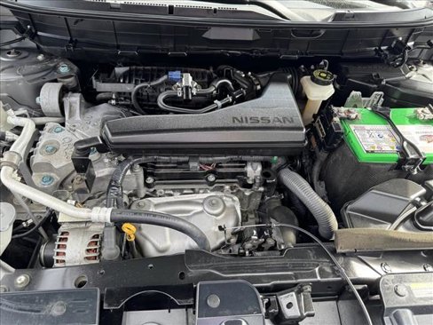 Used 2017 Nissan Rogue SV image 21