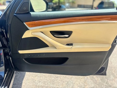Used 2013 BMW M5 image 22