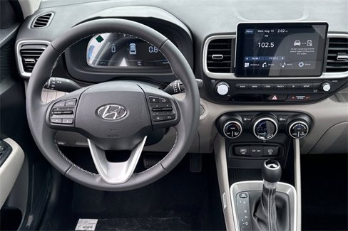 New 2025 Hyundai Venue SEL image 11