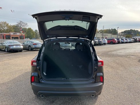 New 2025 Ford Escape ST-Line w/ Tech Pack #1 image 13