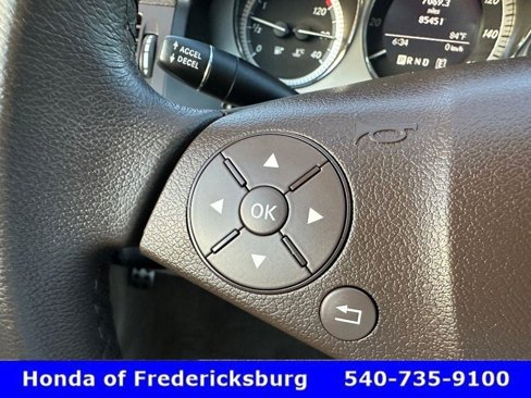 Used 2011 Mercedes-Benz C 300 Sport image 25