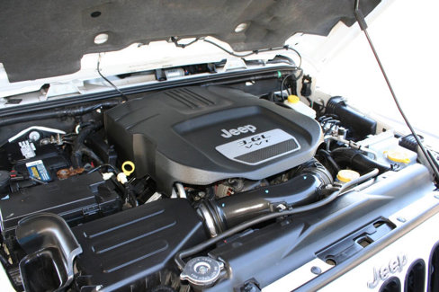 Used 2012 Jeep Wrangler Sahara w/ Connectivity Group image 30