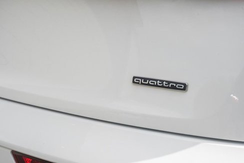 Used 2019 Audi Q5 2.0T Premium w/ Convenience Package image 11