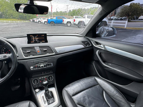 Used 2018 Audi Q3 2.0T Premium w/ Convenience Package image 23