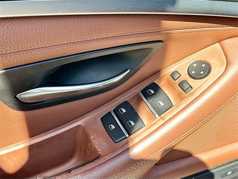 Used 2015 BMW 528i Sedan image 18