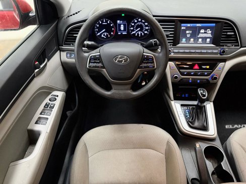 Used 2018 Hyundai Elantra SEL image 2